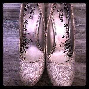 Bash silver glitter pumps
